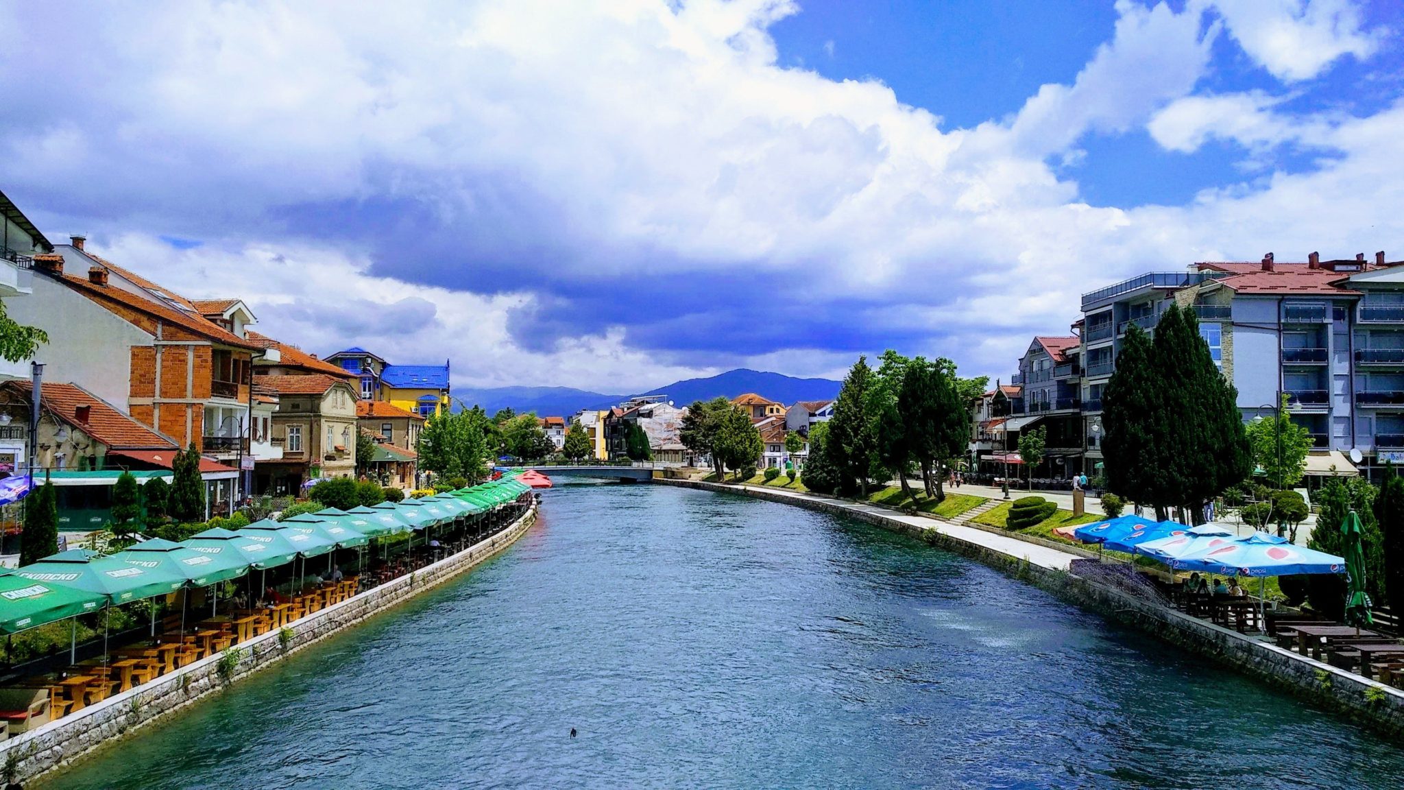 Ohrid gölünün incisi, "şairlər şəhəri" Struga " Səyahətçi.